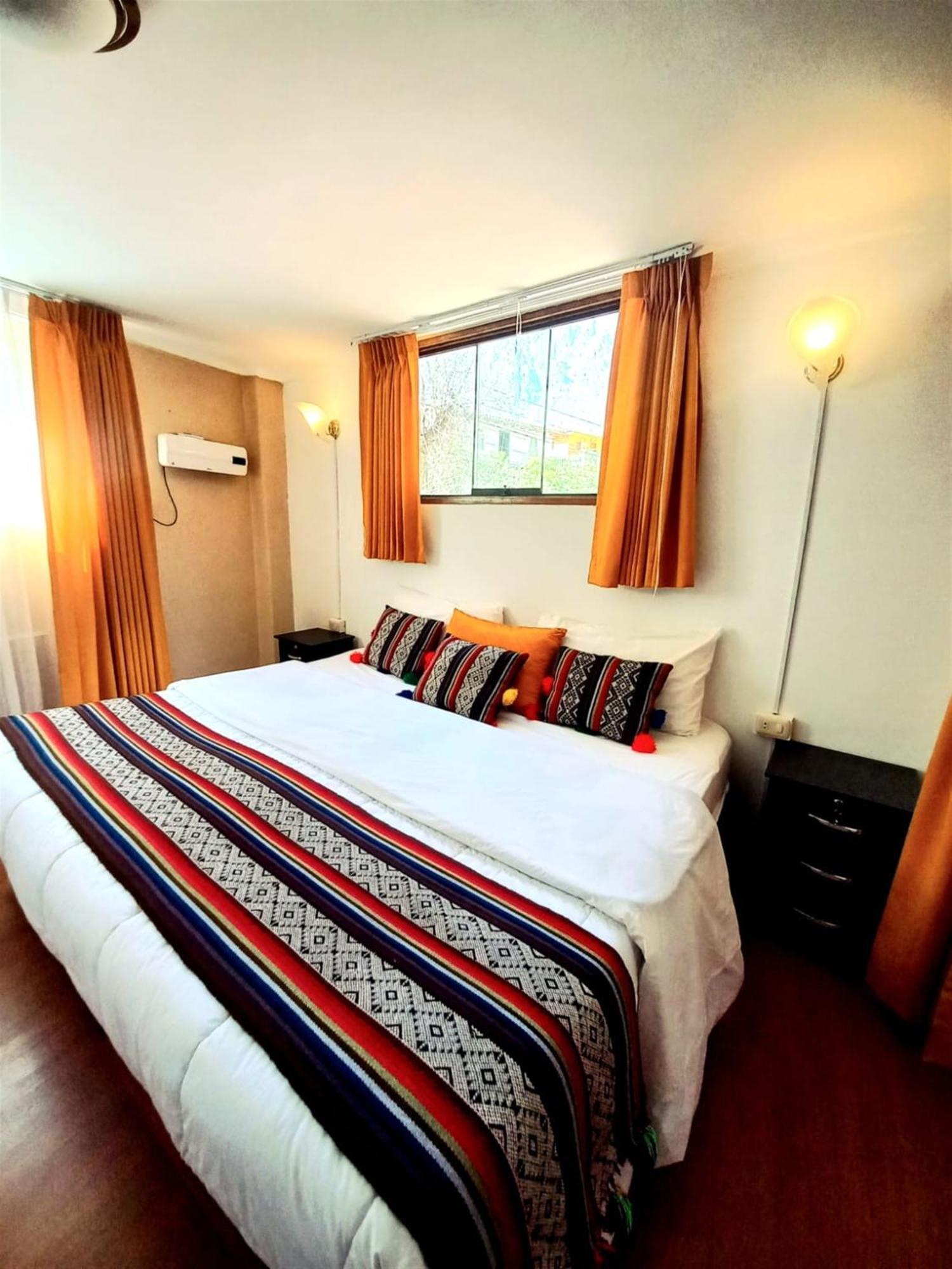 Hotel Humantay Lodge Ollantaytambo Exterior photo