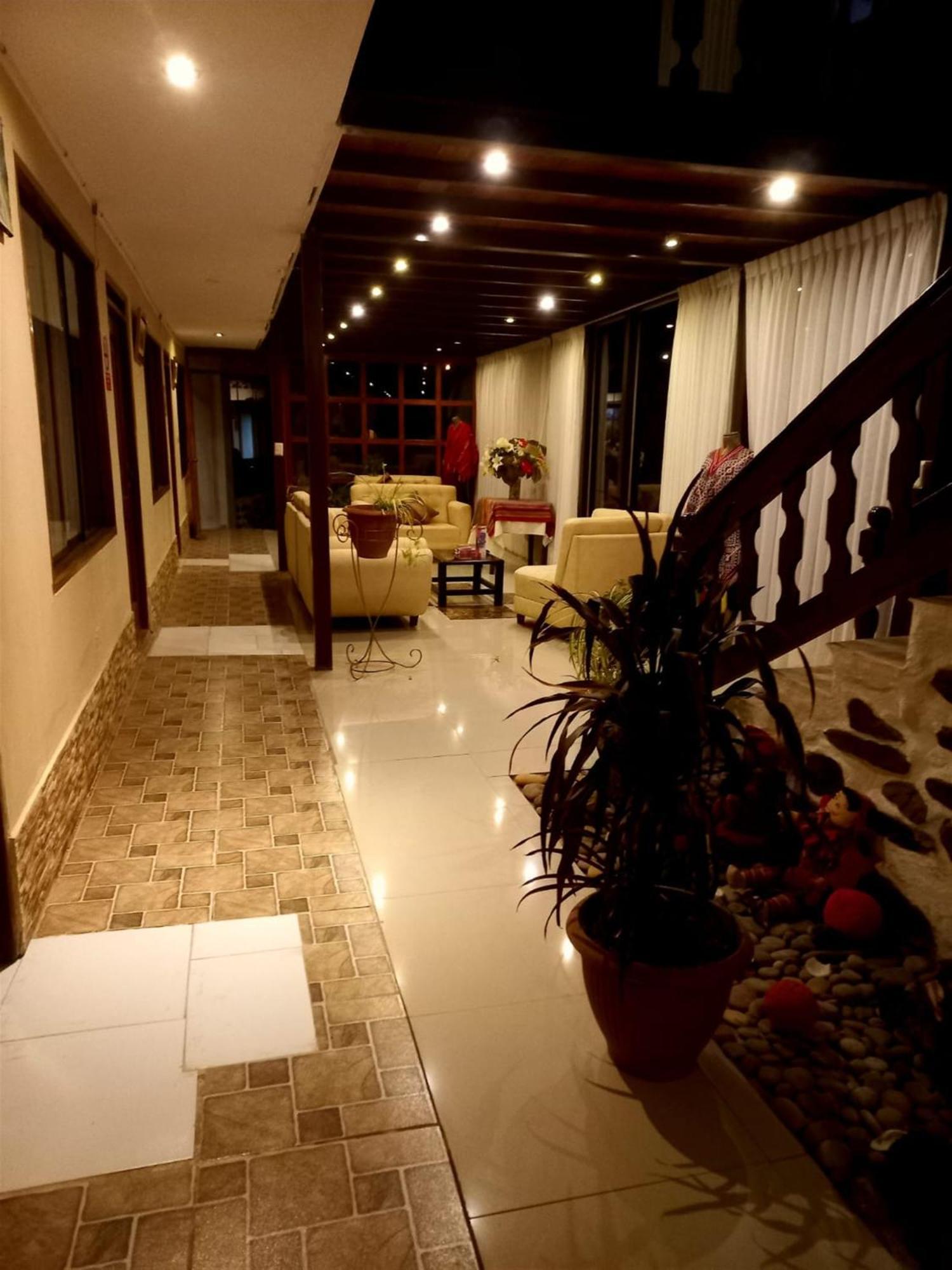 Hotel Humantay Lodge Ollantaytambo Exterior photo