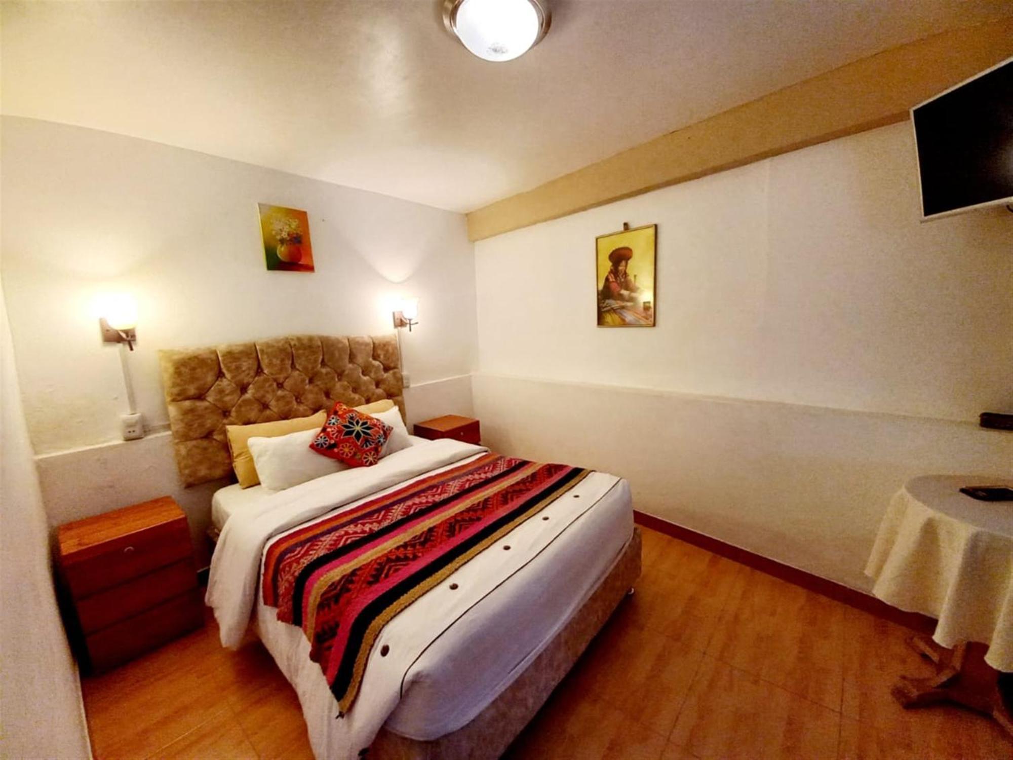 Hotel Humantay Lodge Ollantaytambo Exterior photo